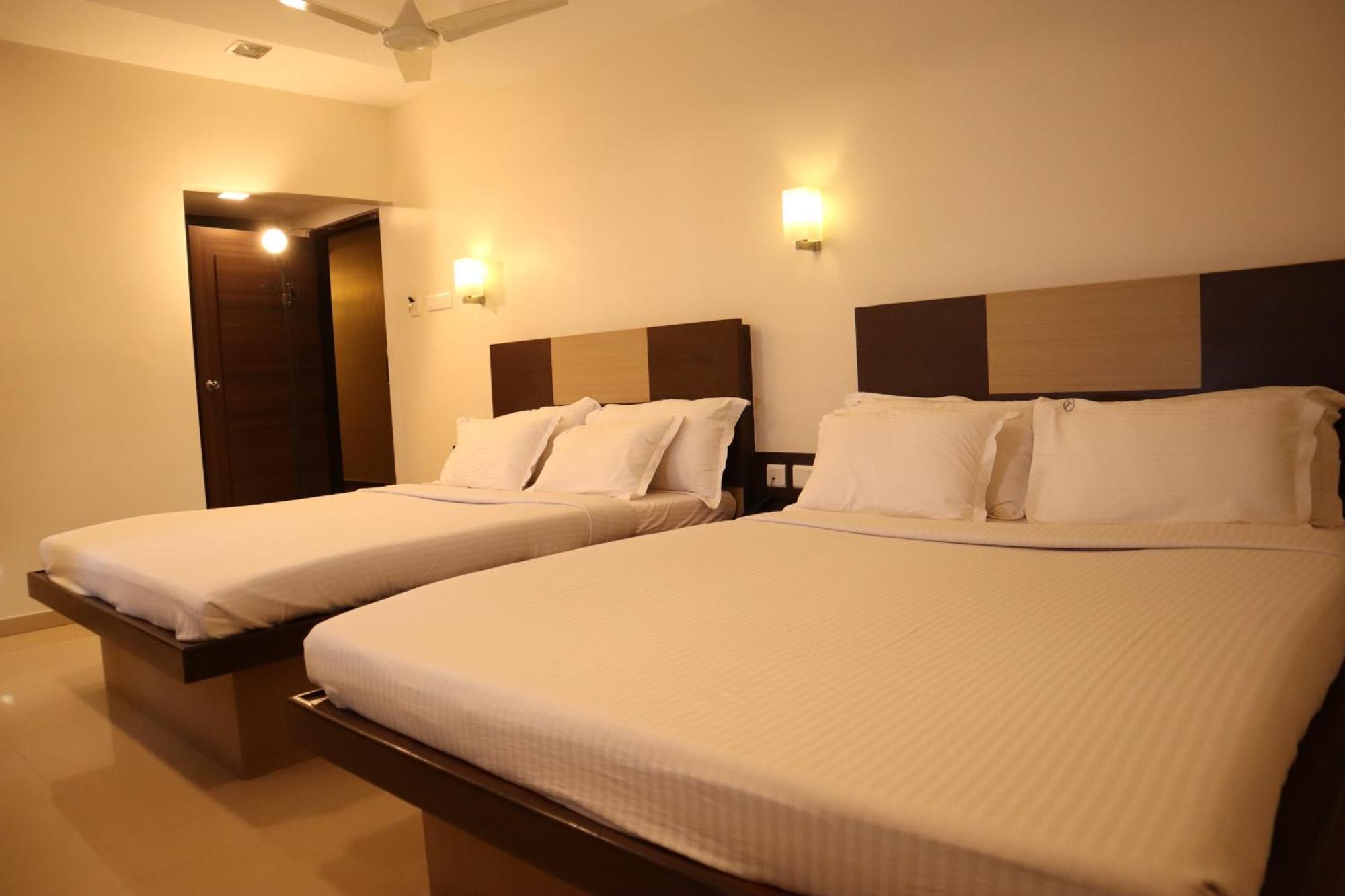 Hotel Maniam Classic West Wing Tiruppur Eksteriør bilde